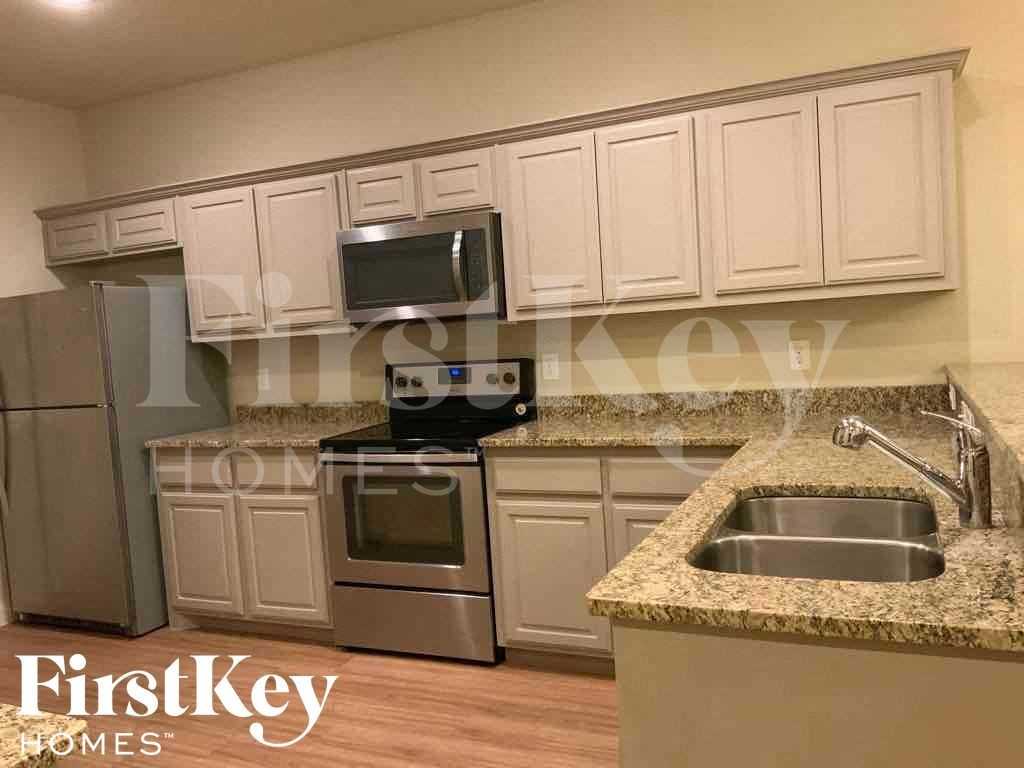 9923 Rio Doso Dr - Photo 5 of 19