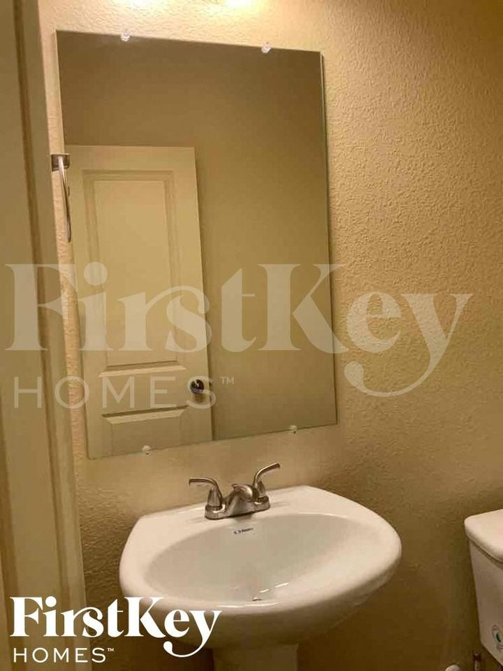 9923 Rio Doso Dr - Photo 6 of 19