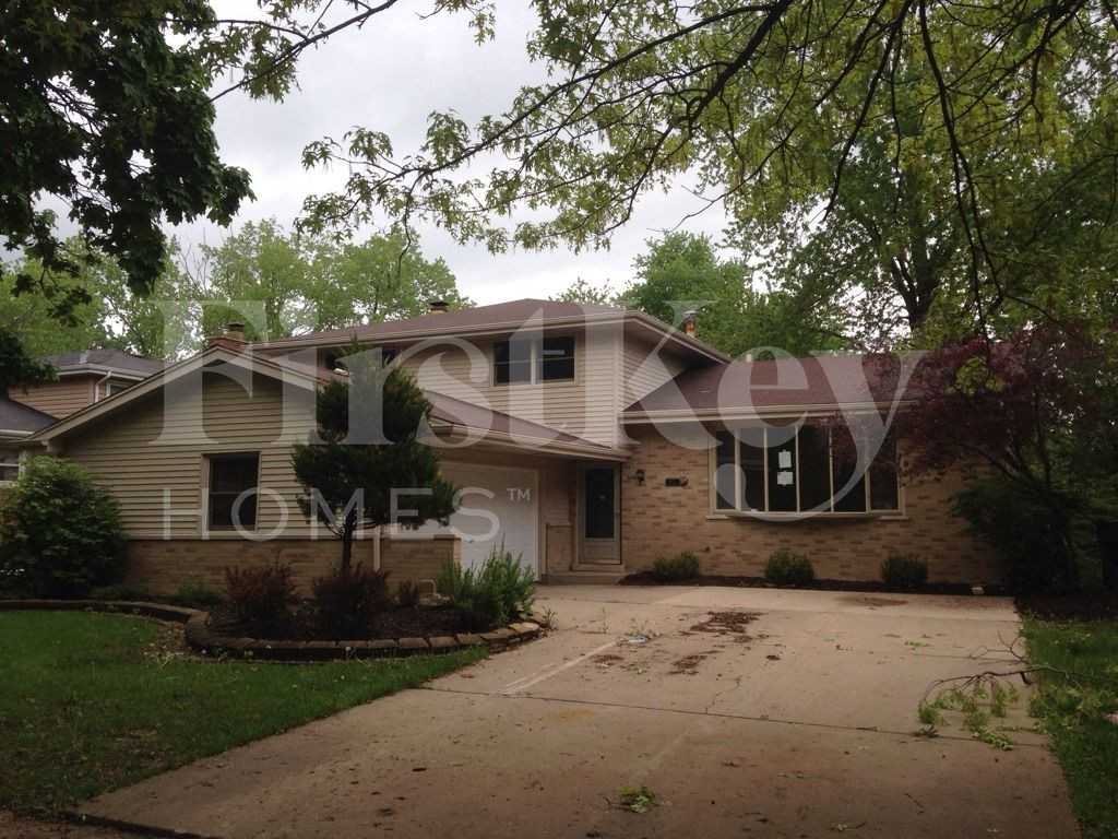 817 Rose Ln - Photo 2 of 21