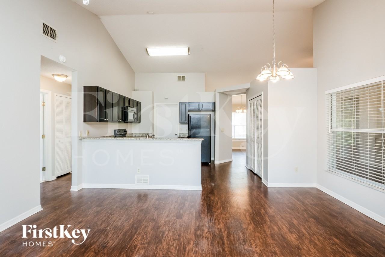 6809 Coral Cove Dr - Photo 2 of 16