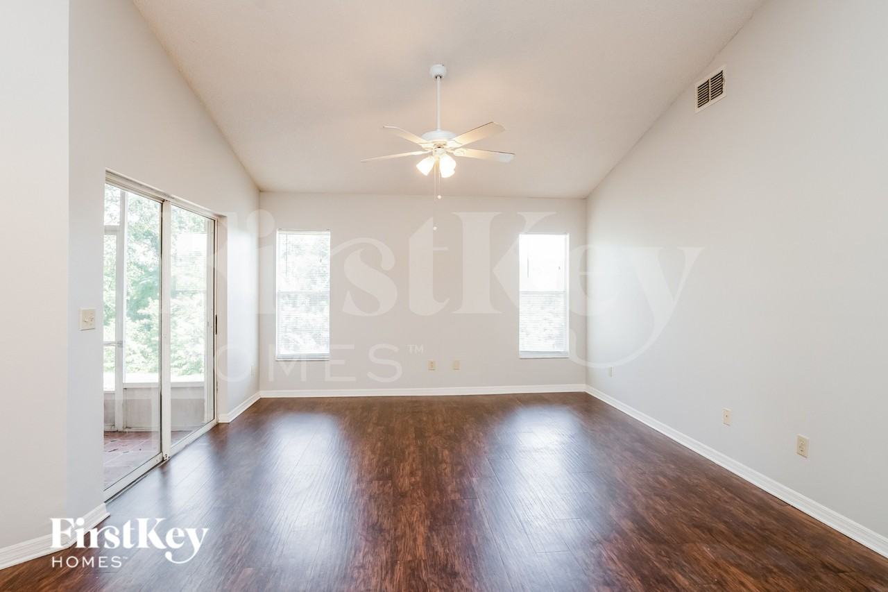 6809 Coral Cove Dr - Photo 3 of 16