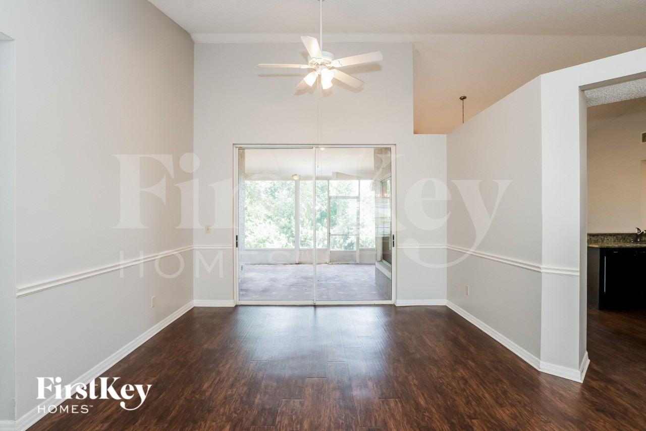 6809 Coral Cove Dr - Photo 7 of 16