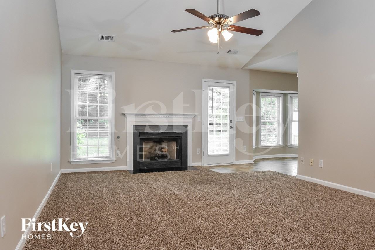 3508 Bent Trace Dr - Photo 4 of 16