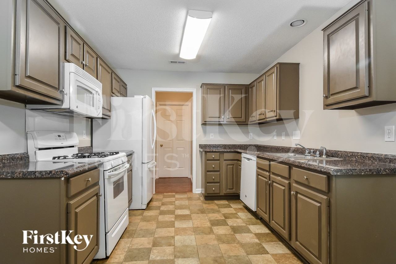3508 Bent Trace Dr - Photo 6 of 16