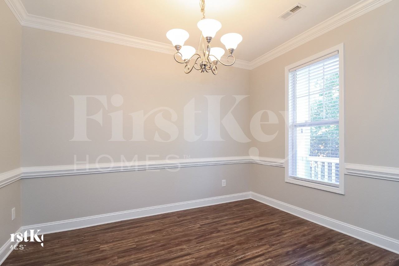 221 Bridgewater Dr - Photo 6 of 16