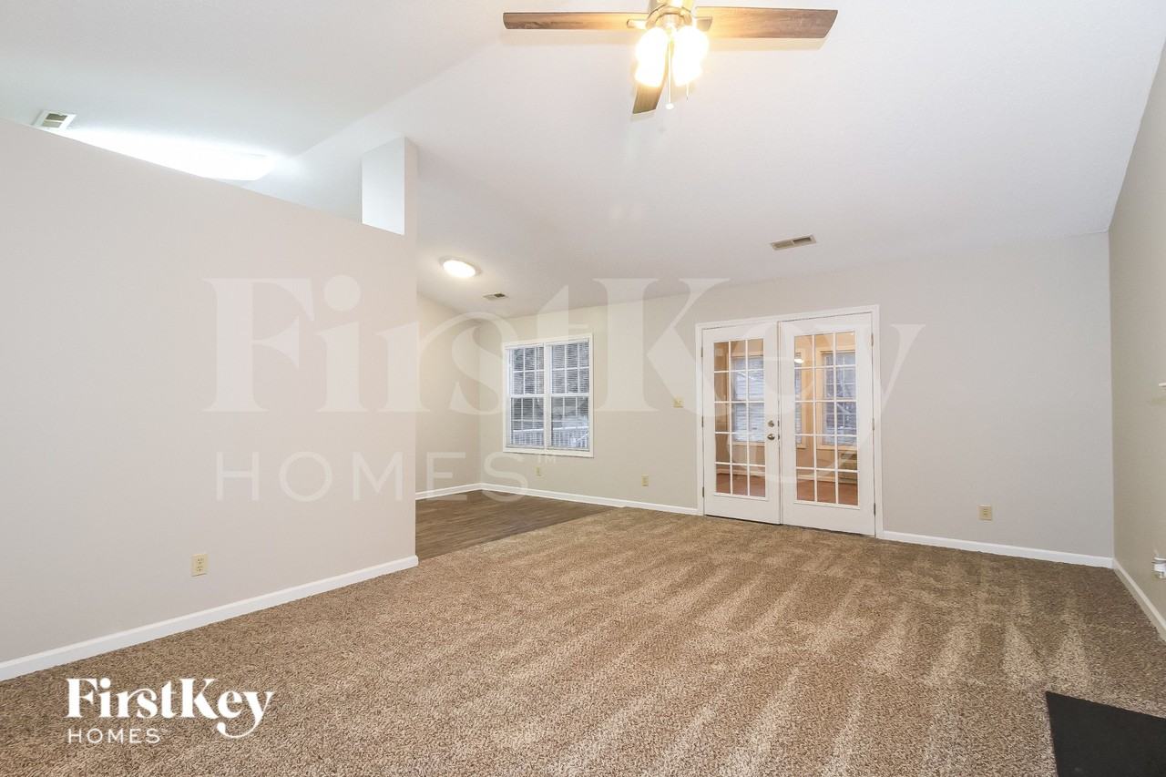 2055 Ardmore Village Ln - Photo 6 of 19