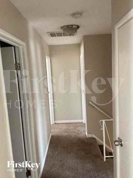 2 Devon Ct - Photo 5 of 10