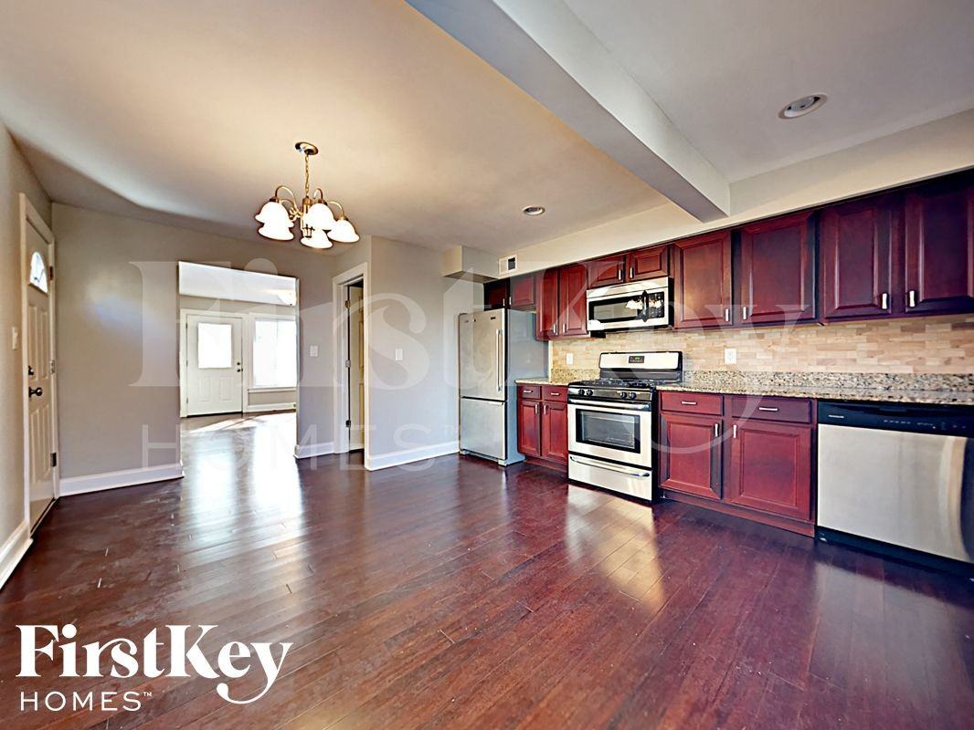 1546 Highridge Pkwy - Photo 5 of 19