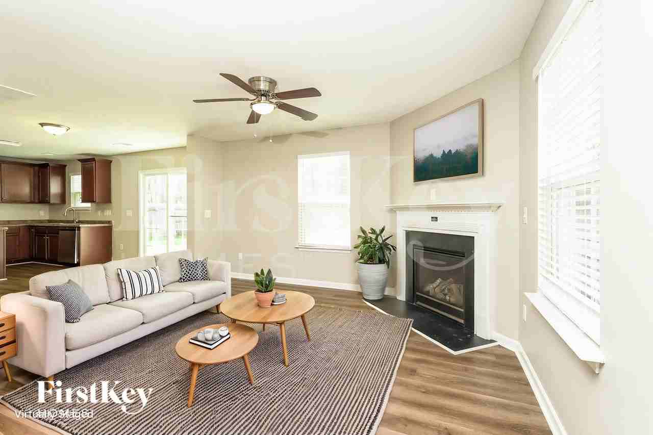 1540 Weatherend Dr - Photo 5 of 19