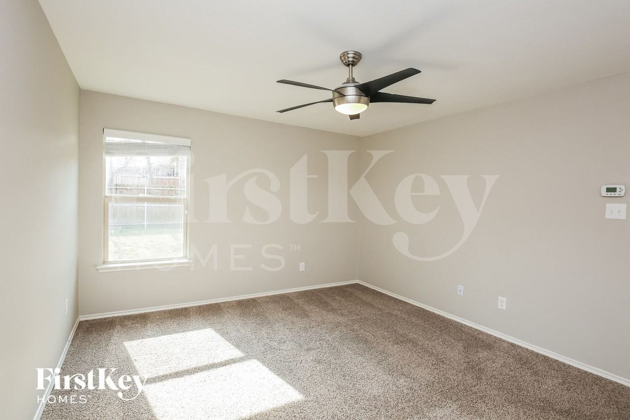 1313 Waco Turner - Photo 7 of 15