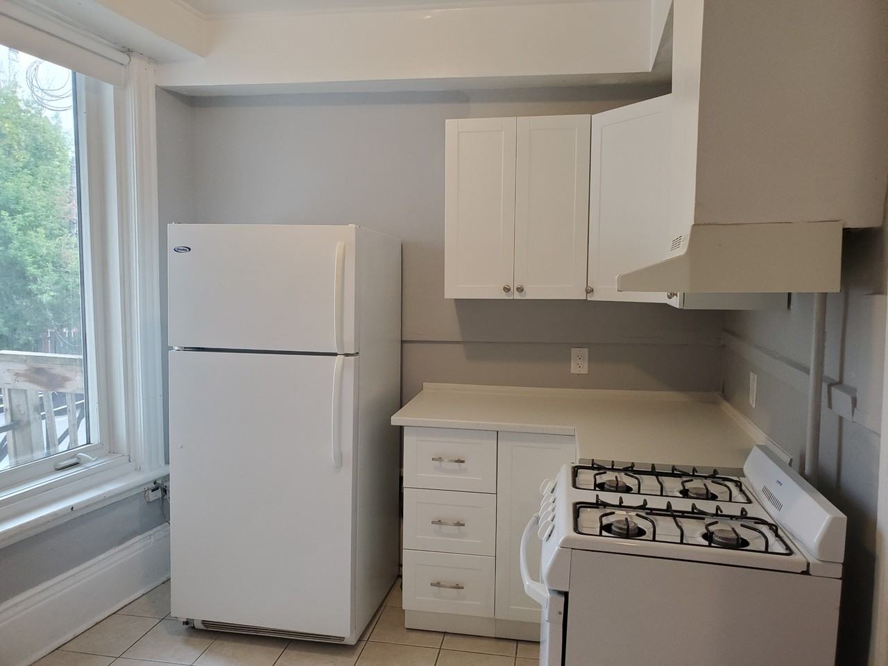 339 James Street - Photo 2 of 25
