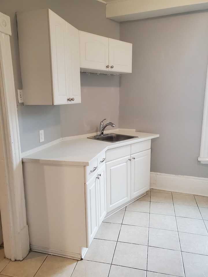 339 James Street - Photo 4 of 16