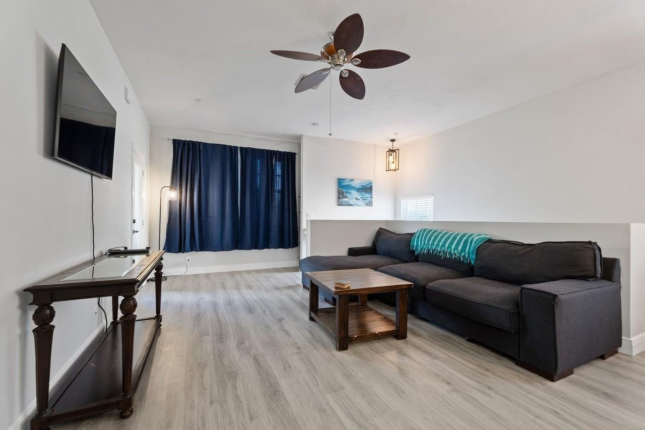 113 Lighthouse Cir #H - Photo 5 of 37