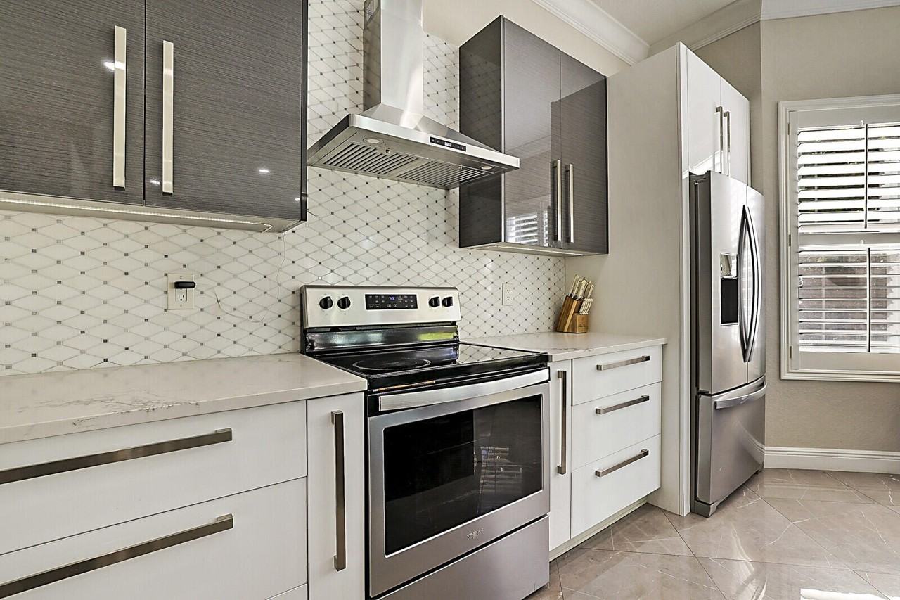 7167 Ivy Crossing Ln - Photo 5 of 45