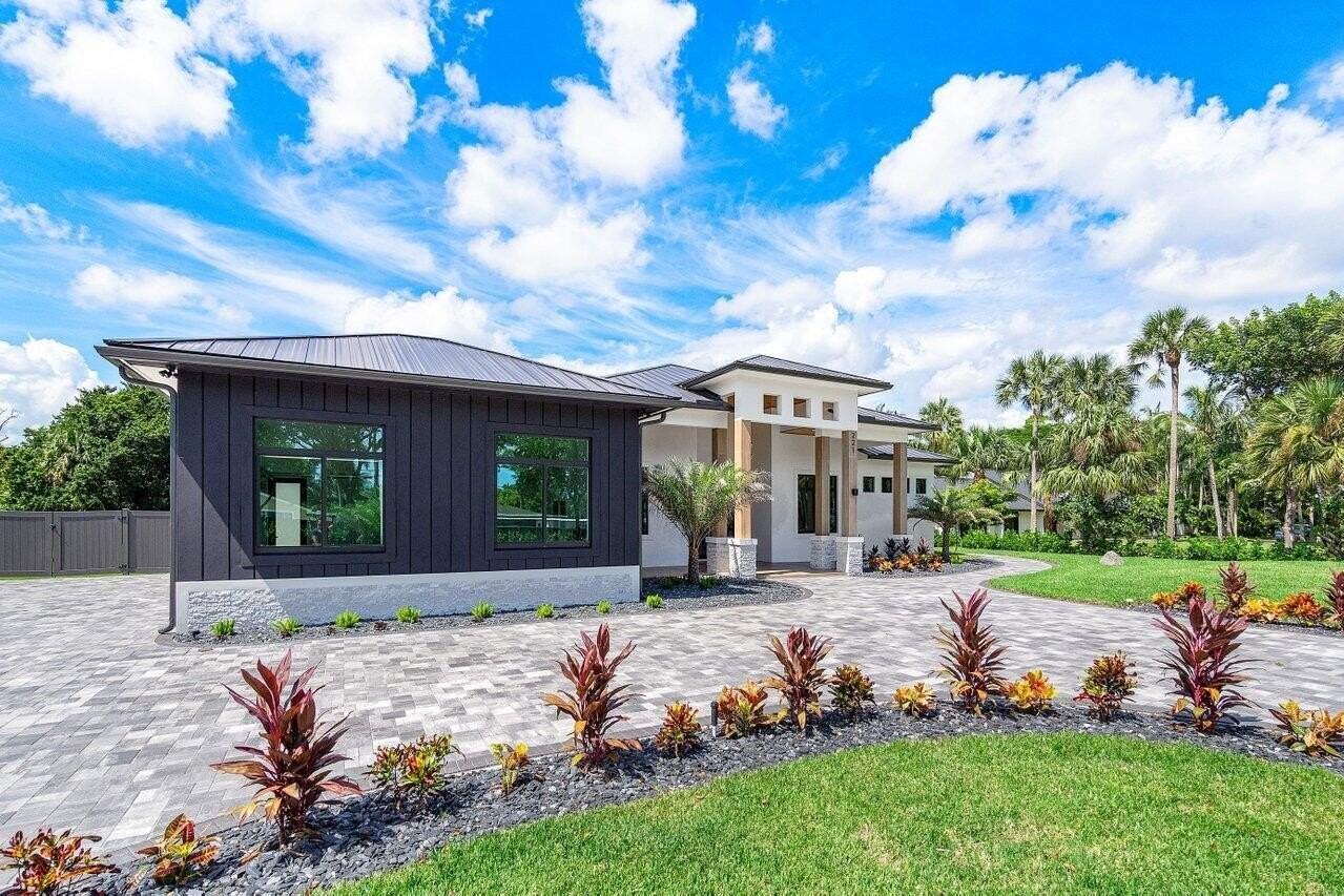 221 Milestone Way - Photo 4 of 50