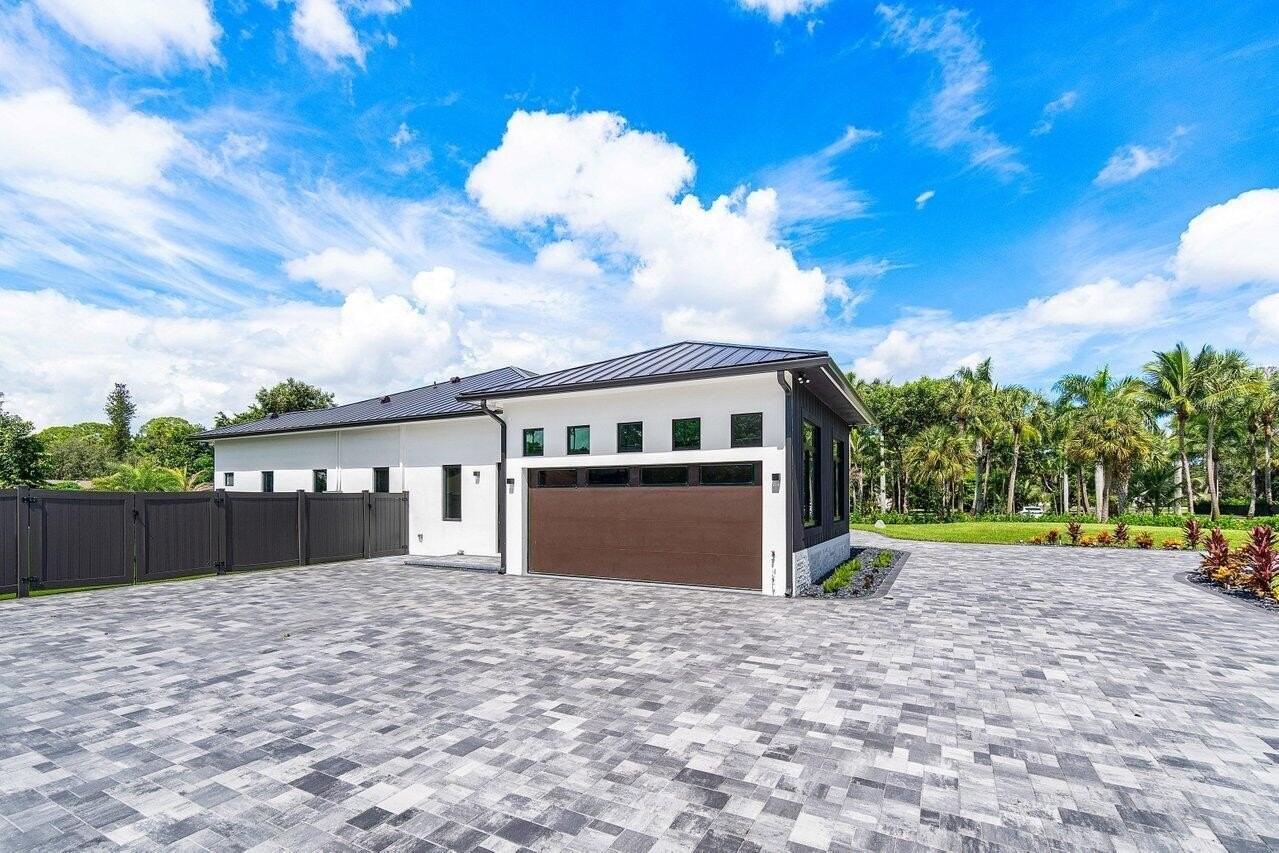 221 Milestone Way - Photo 6 of 50