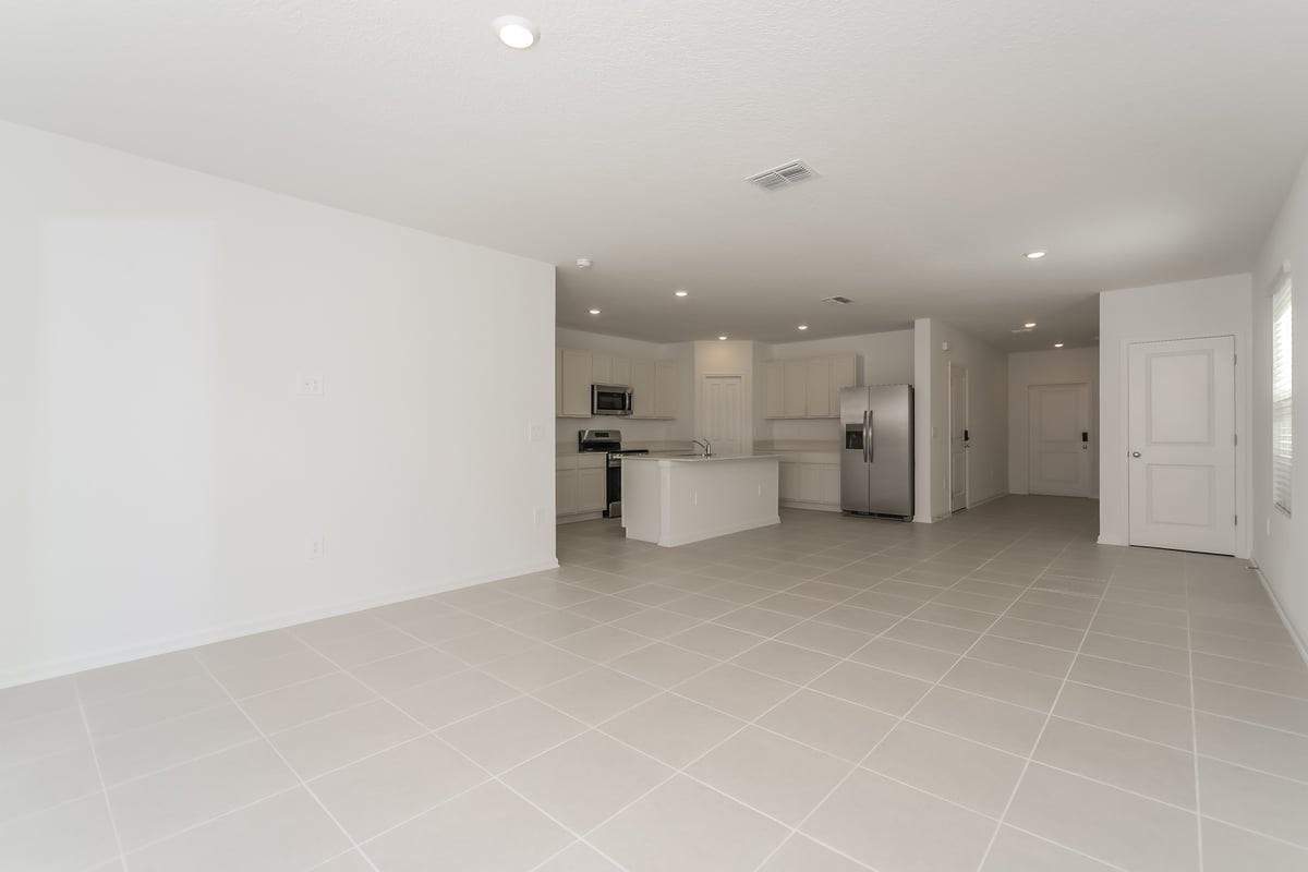 5439 Meadow Walk Dr - Photo 4 of 24