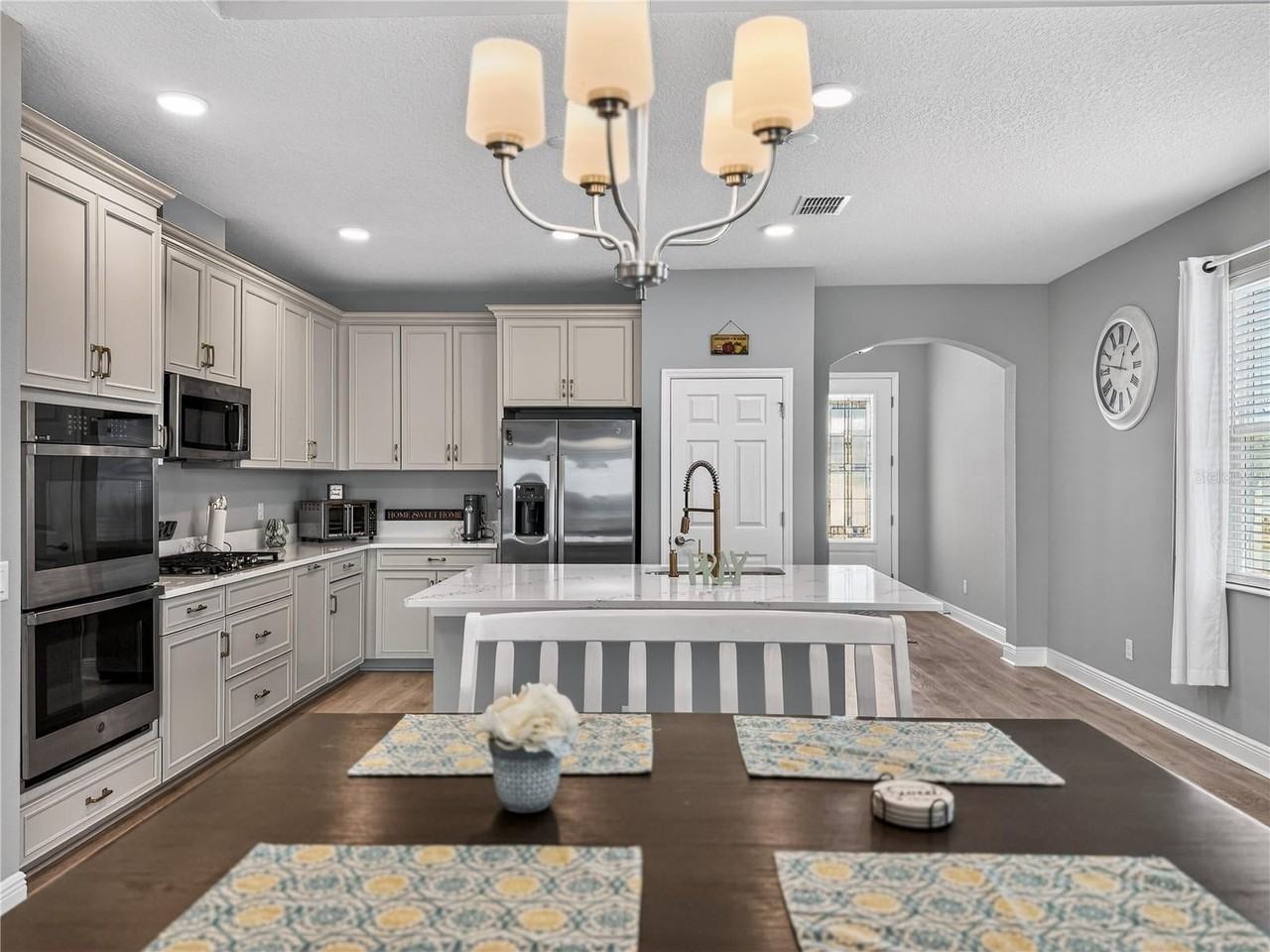 1673 Suttonset Trl - Photo 3 of 13