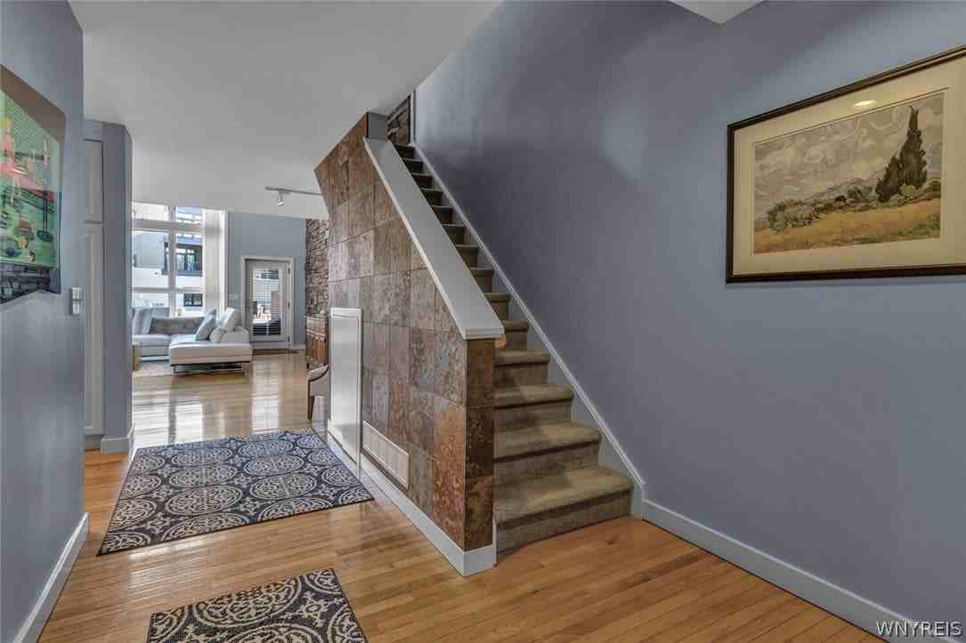 209 Portside - Photo 4 of 15