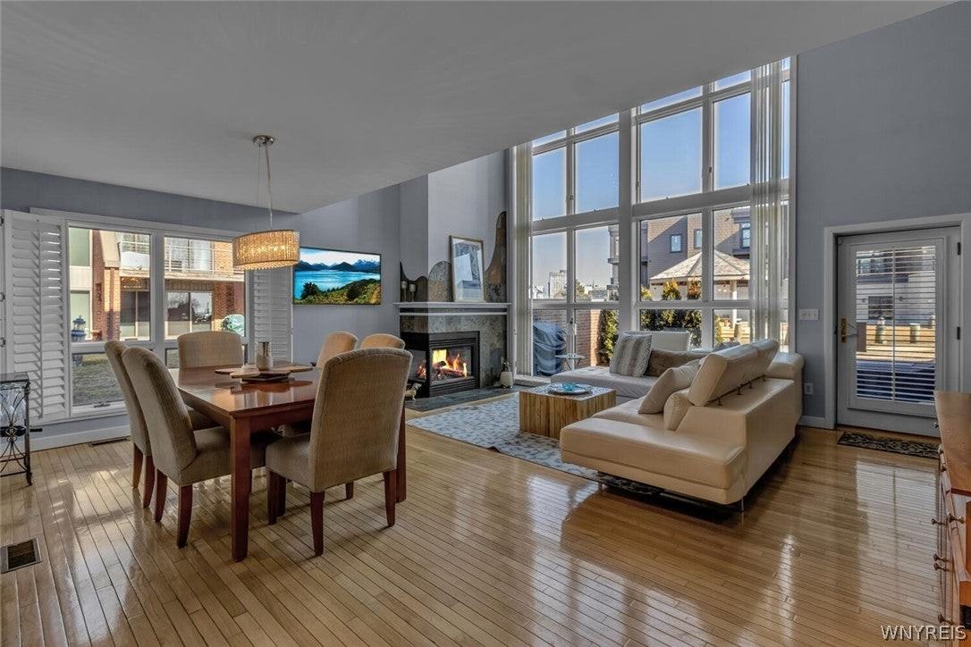 209 Portside - Photo 7 of 15