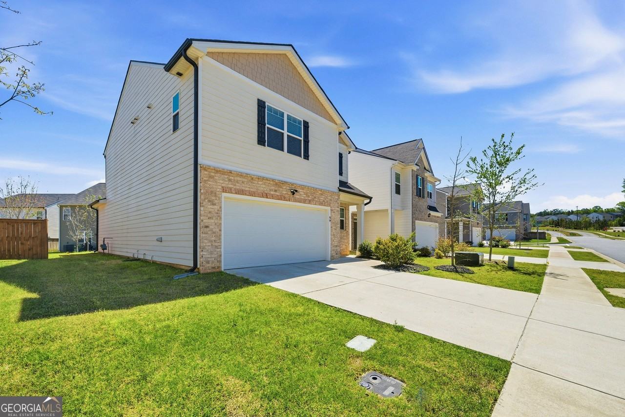 59 Silver Birch Pass - Photo 2 of 26