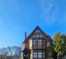 featured image of 714 Buffalo Ave