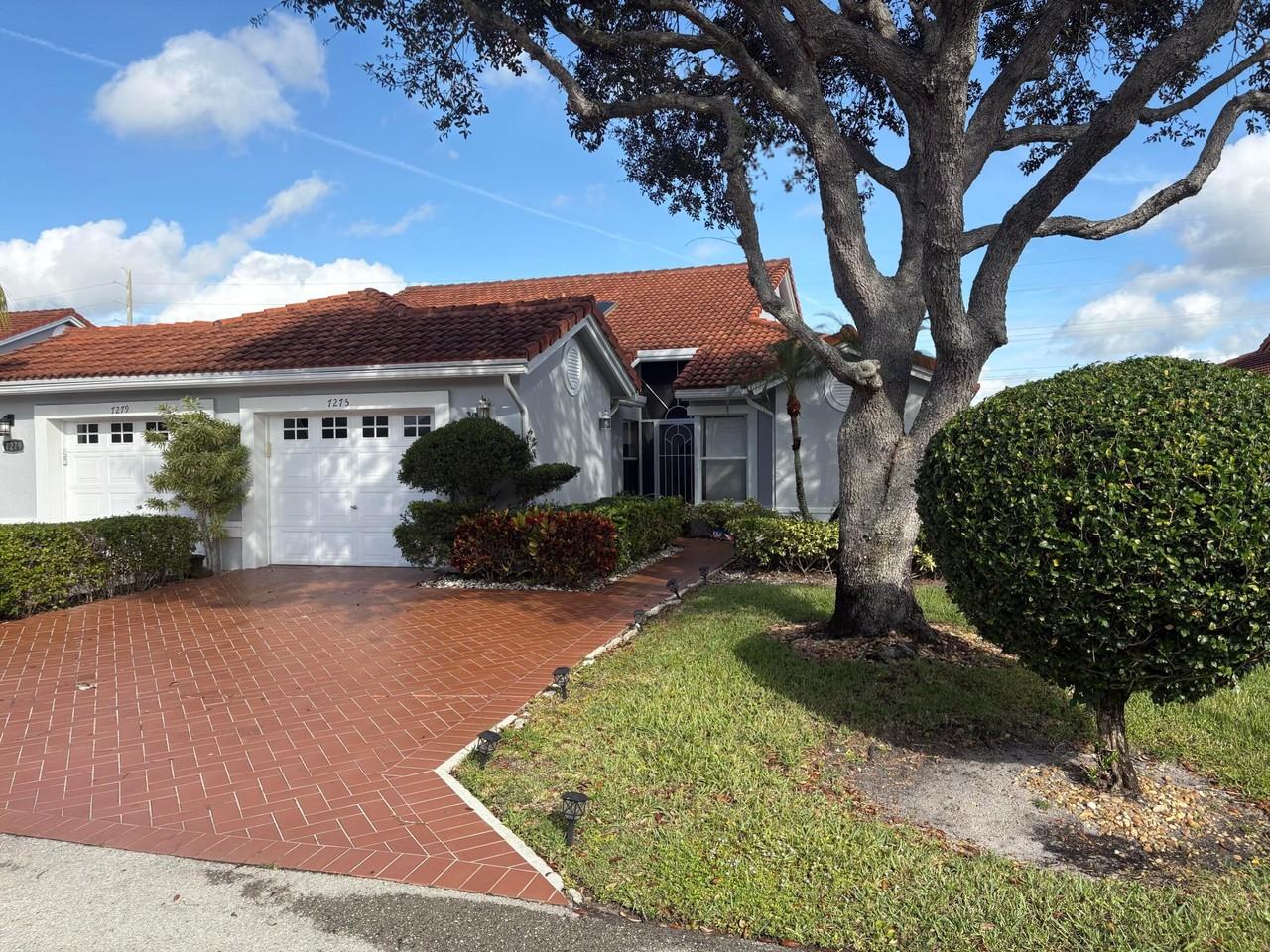 7275 Summer Tree Dr