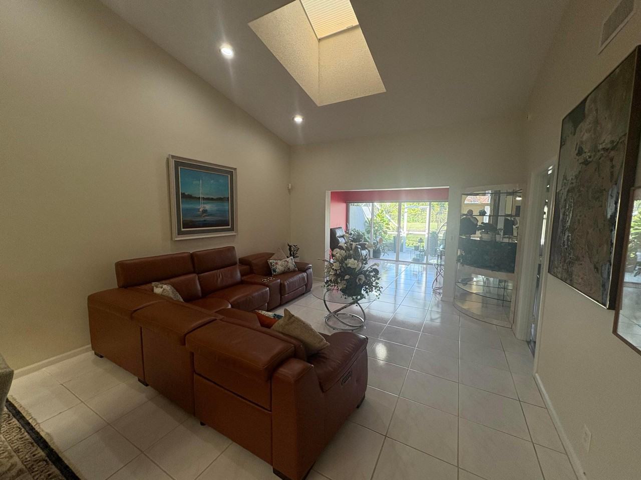 7275 Summer Tree Dr - Photo 3 of 28