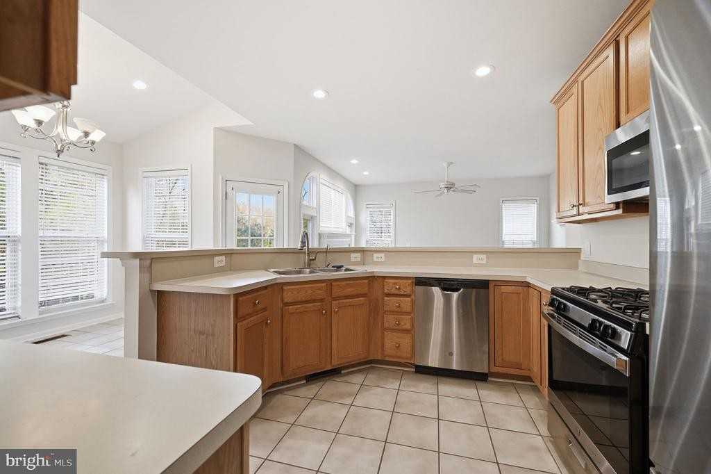 6046 Smooth Stone Pl - Photo 6 of 23