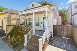 featured image of 1231 Feliciana St