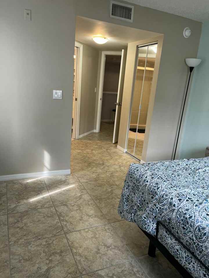 1200 S Crestwood Ct Court S , 1212 - Photo 4 of 14