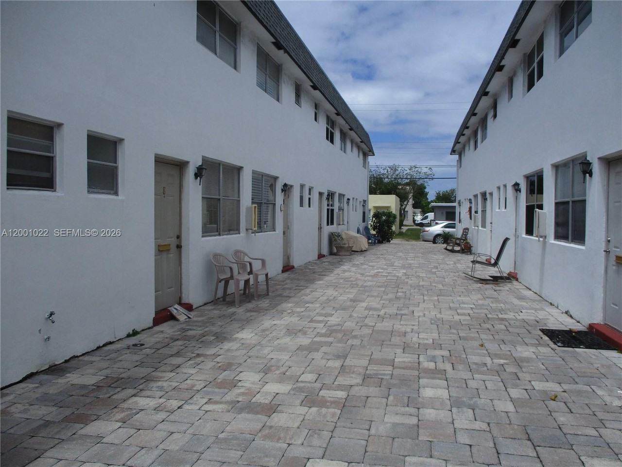 1949 Taylor St ##9 - Photo 3 of 22