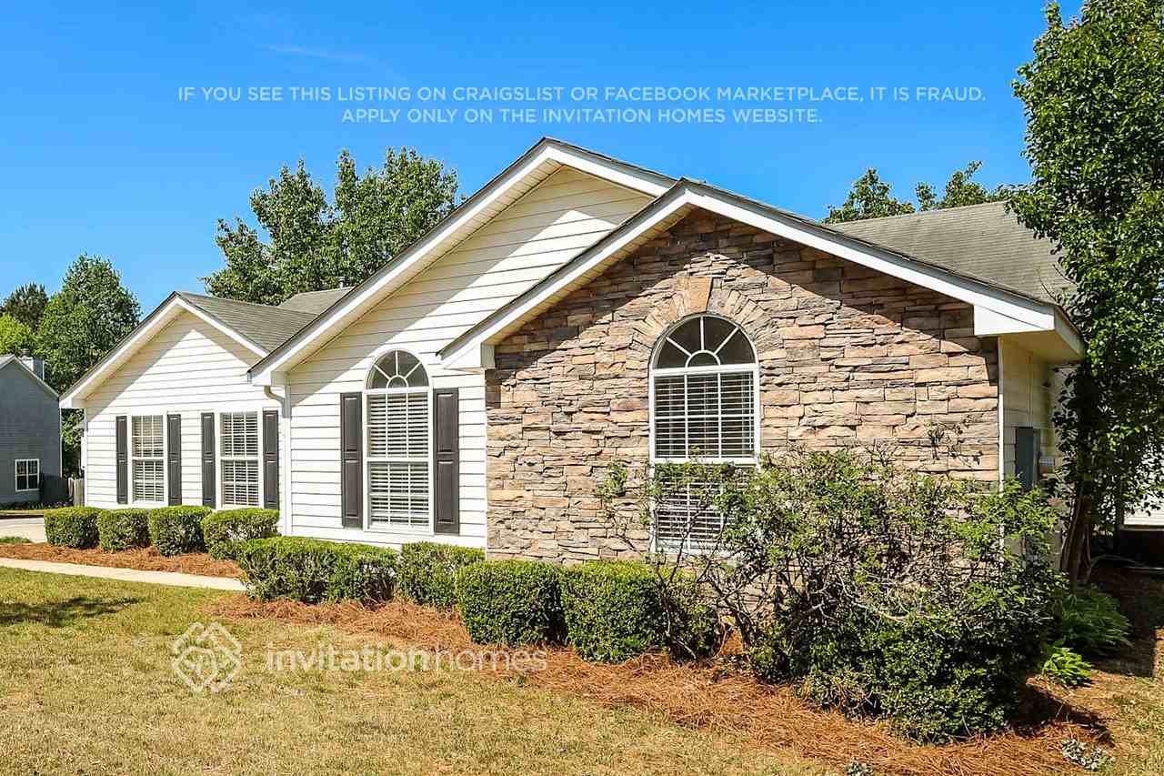2992 Knoll View Pl - Photo 3 of 17