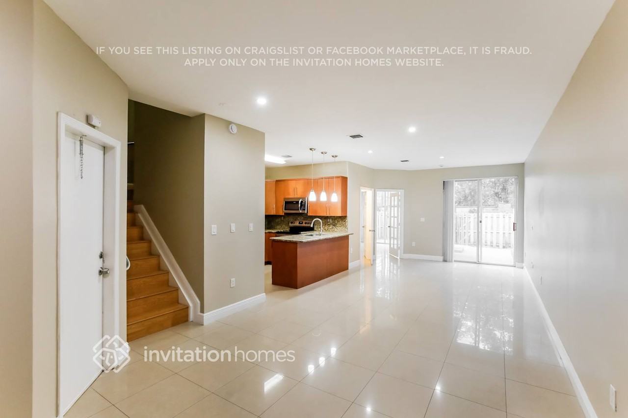 7663 N Southwood Cir - Photo 4 of 18