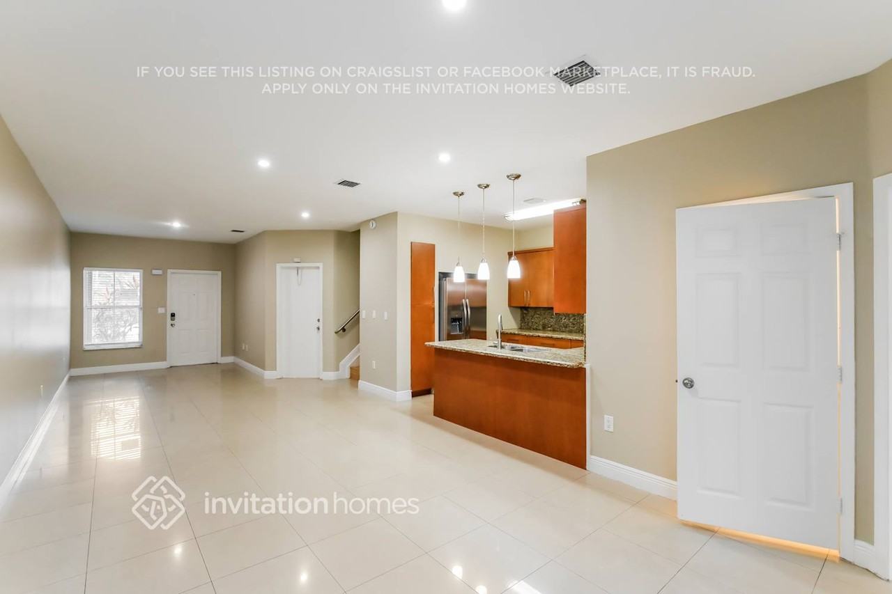7663 N Southwood Cir - Photo 5 of 18