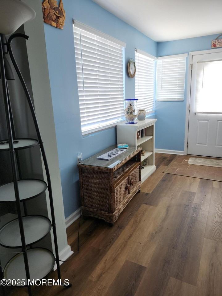 1045 Radio Rd - Photo 3 of 16