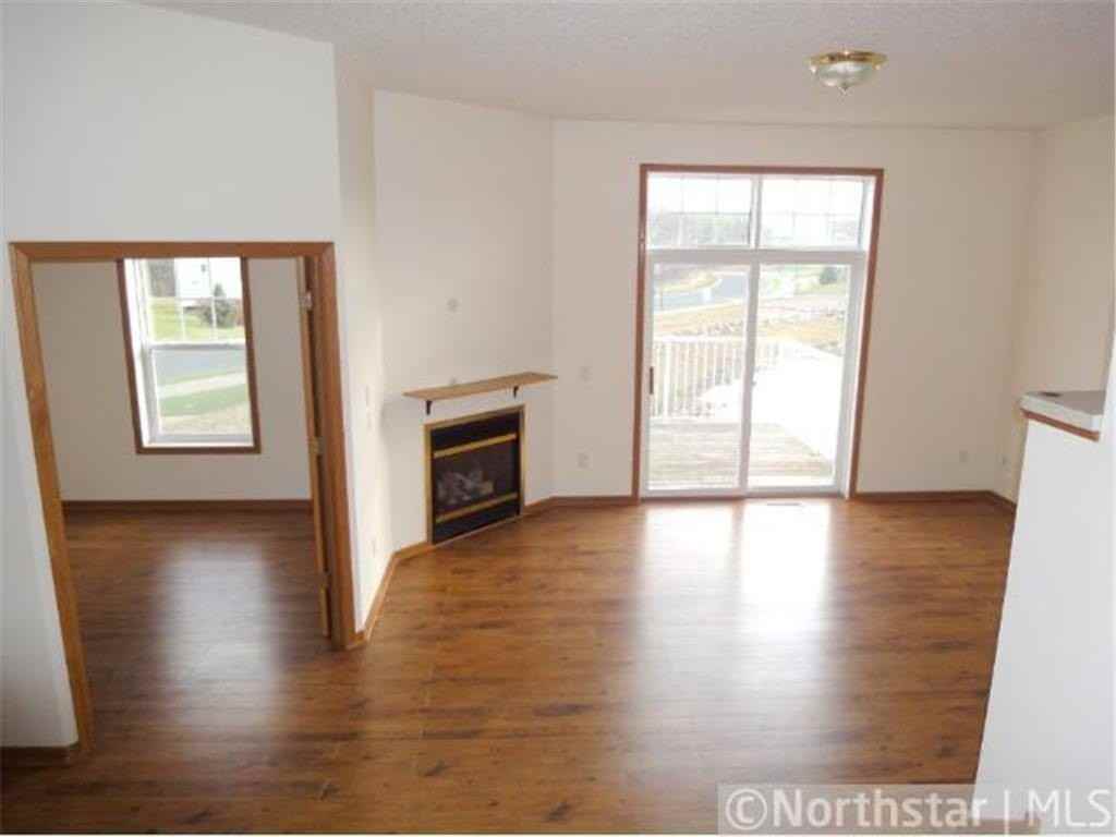 5066 Fountain Ln N - Photo 3 of 16