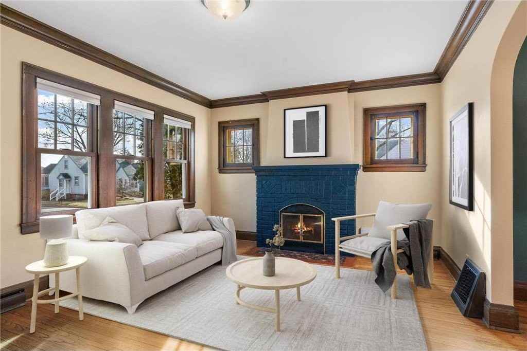 2300 Mckinley St Ne - Photo 2 of 30