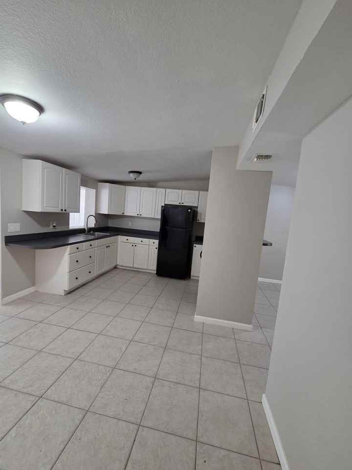 3818 Everglades Rd - Photo 5 of 21