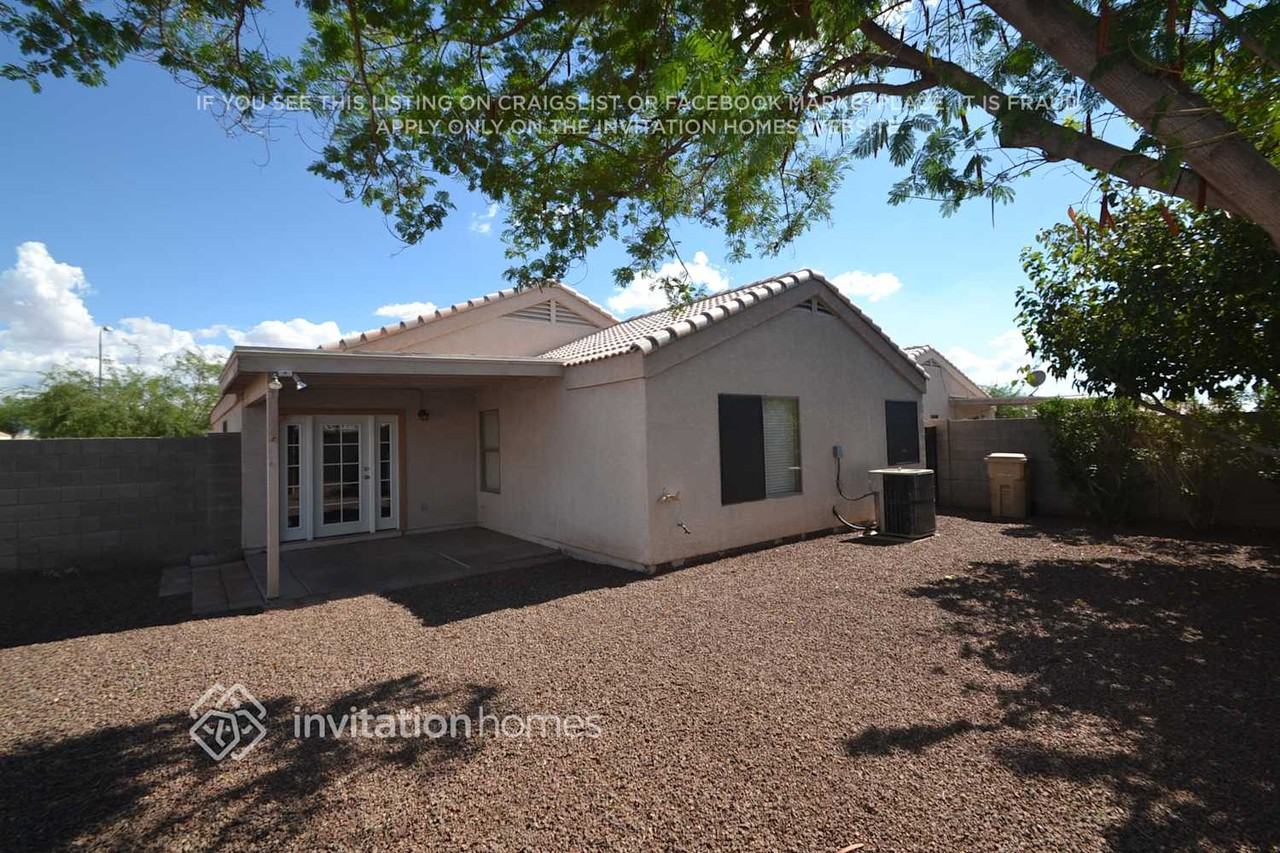 1176 W 21st Ave - Photo 3 of 5