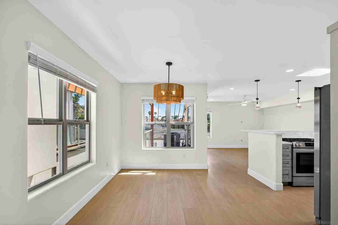 381 Bonair St - Photo 5 of 36