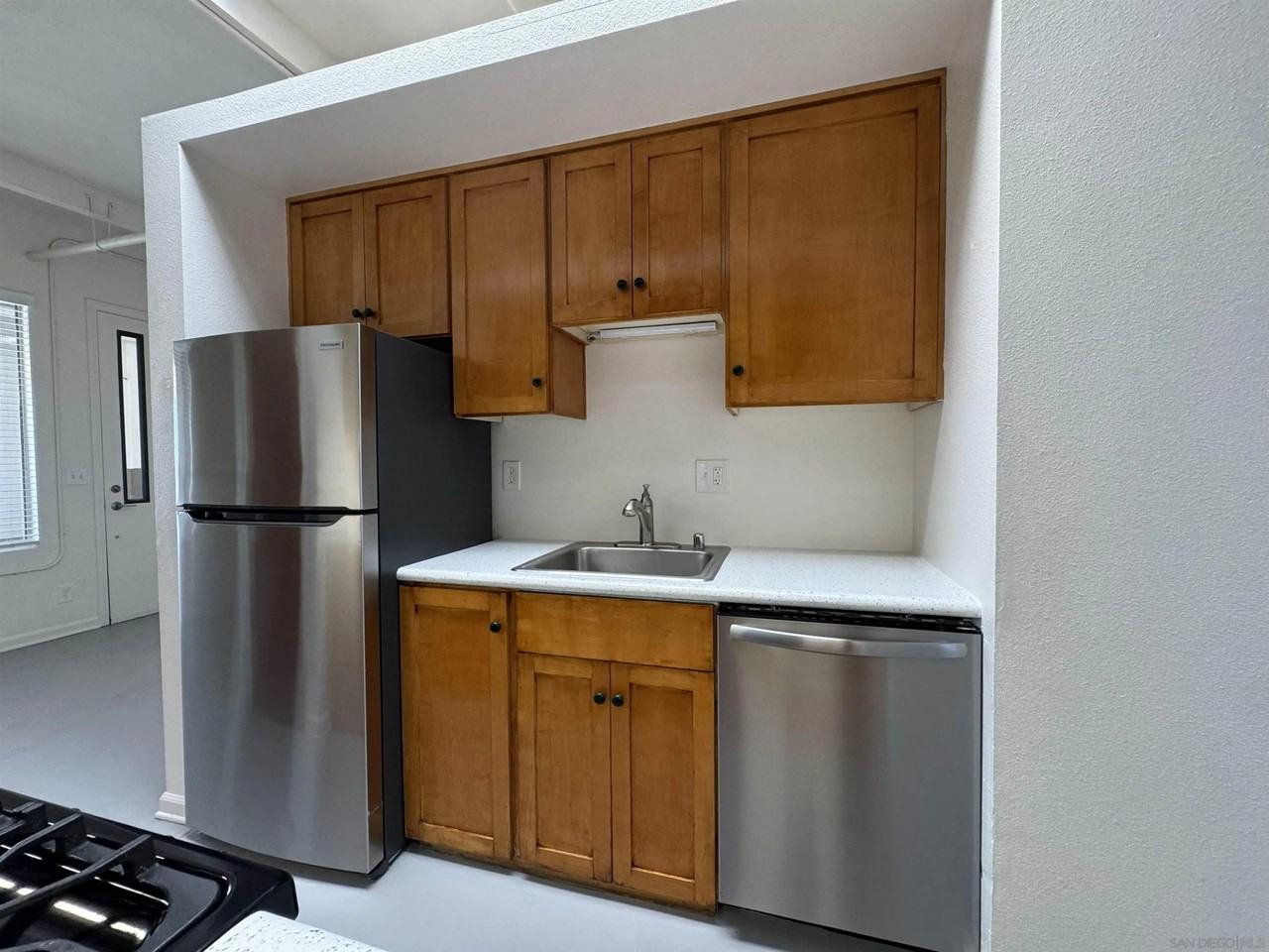 1922 Hancock St - Photo 6 of 10