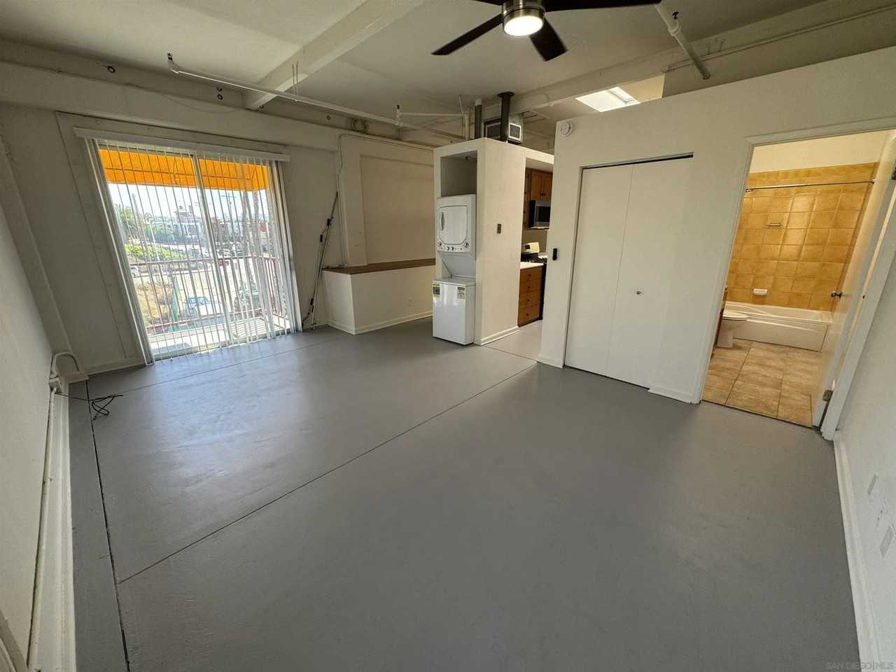 1922 Hancock St - Photo 7 of 10