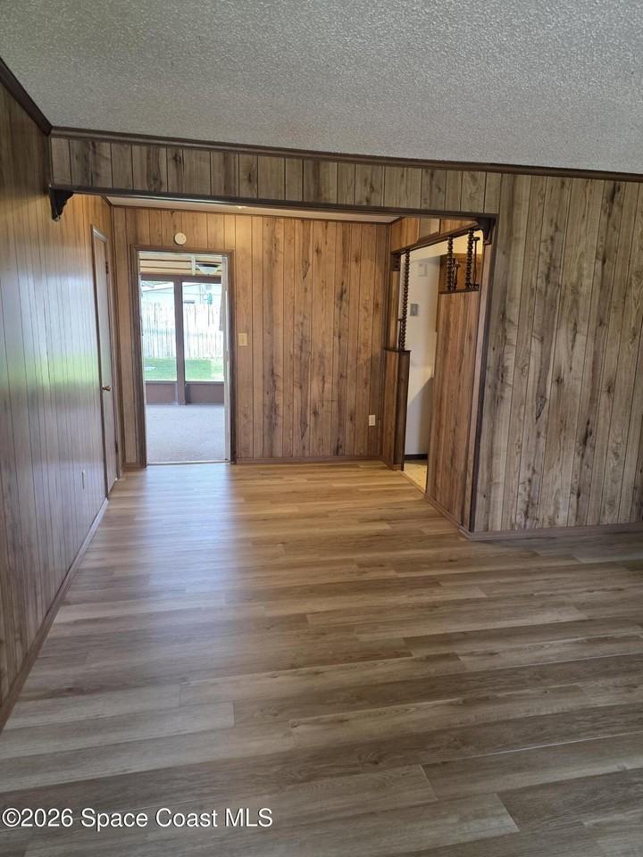 2910 Zephyr Ln - Photo 6 of 16