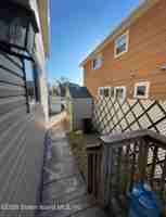 featured image of 61 Stepney St