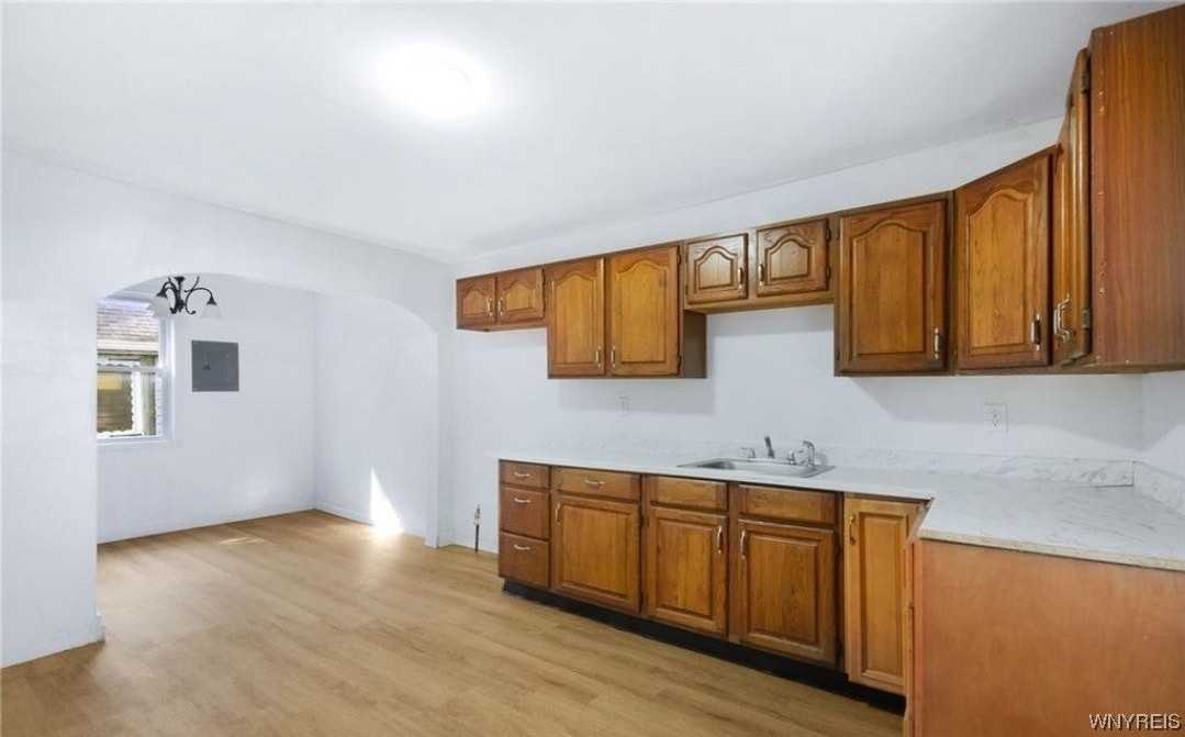 23 Lebanon St - Photo 7 of 7