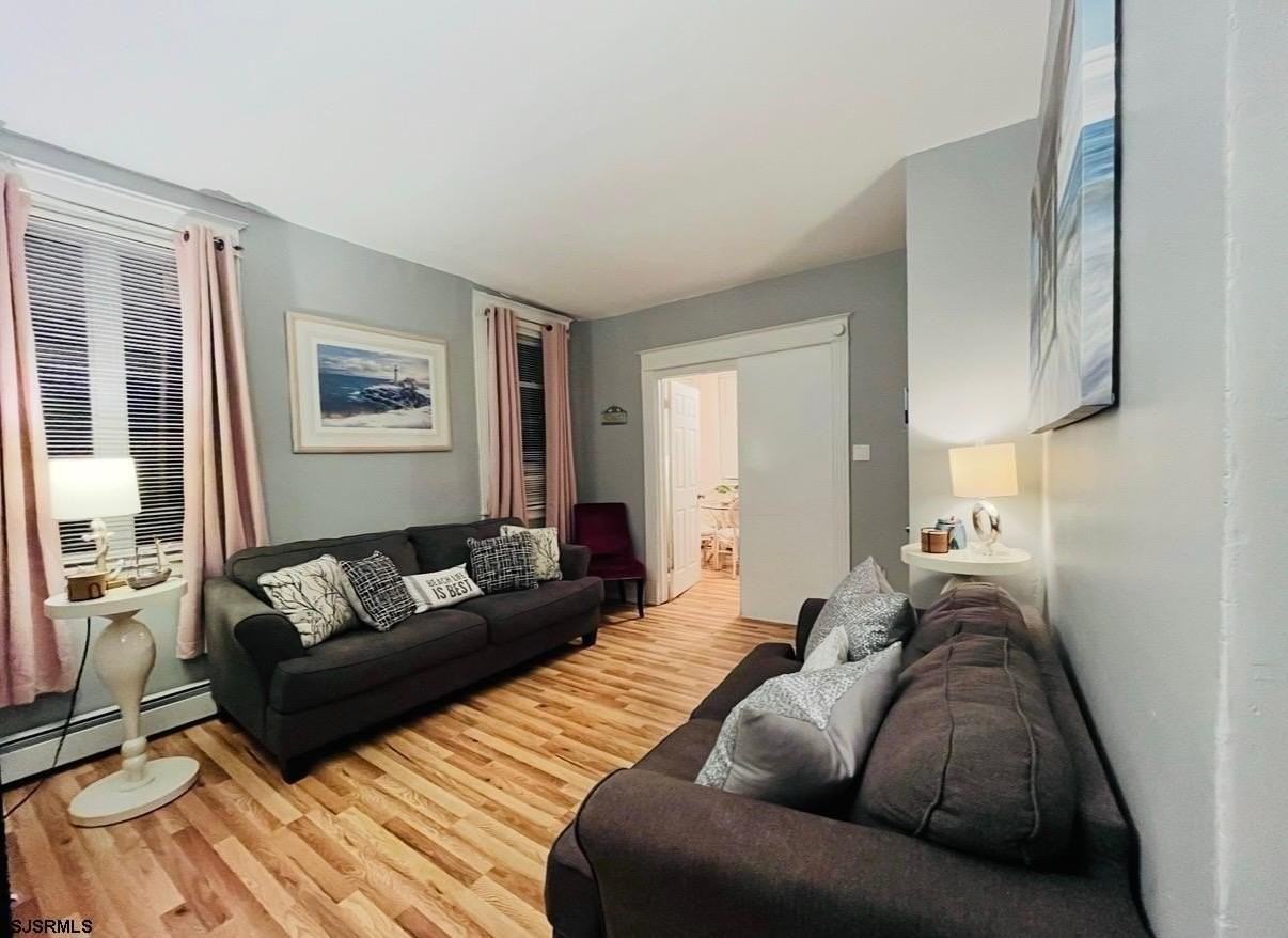 122 Dewey Pl - Photo 6 of 21