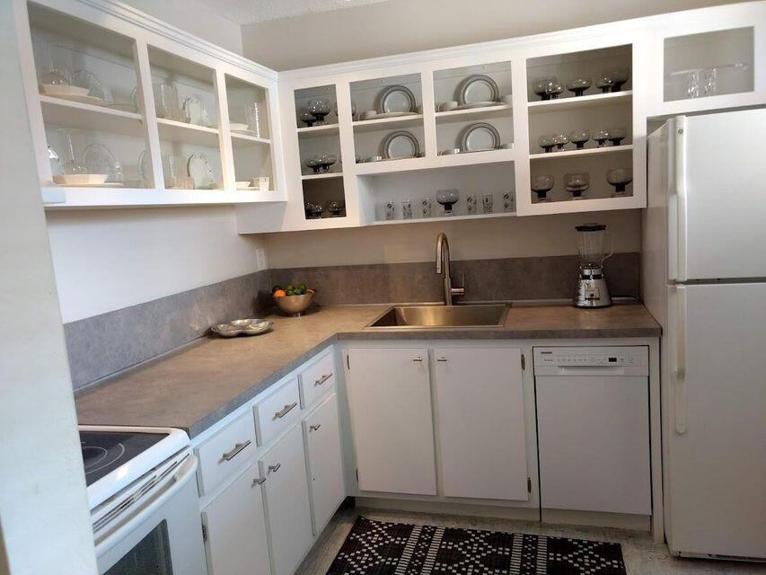 2615 Garden Dr N ##207 - Photo 3 of 36