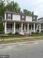 featured image of 422 Dunmore St