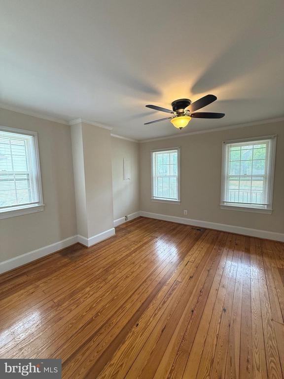 422 Dunmore St - Photo 5 of 21